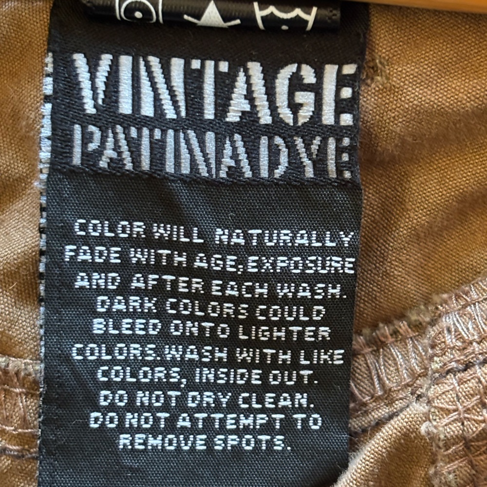 Kuhl Cargo Shorts - Picture 9 of 10